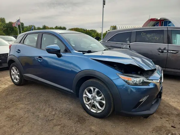JM1DKFC79K0450224 — 2019 Mazda CX-3, фото 4 с аукциона Copart 08.10.2026, Передняя часть