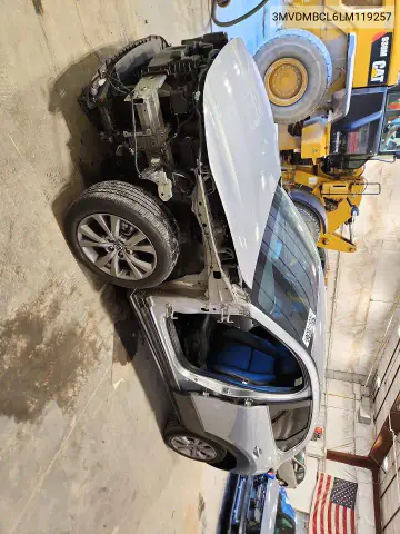 3MVDMBCL6LM119257 — 2020 Mazda CX-30, Передняя часть, фото до ремонта