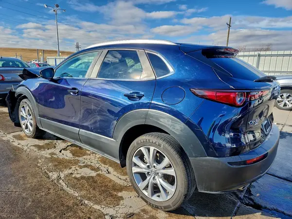 3MVDMBBM1PM525396 — 2023 Mazda CX-30, фото 2 с аукциона Copart 28.09.2026, Передняя часть