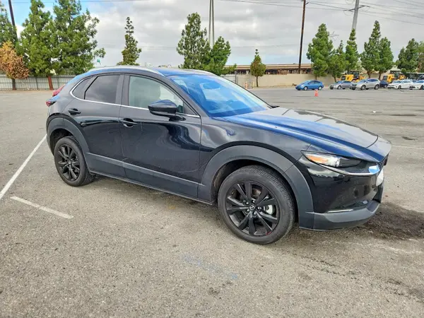3MVDMBBMXRM652201 — 2024 Mazda CX-30, фото 4 с аукциона Copart, Боковая часть