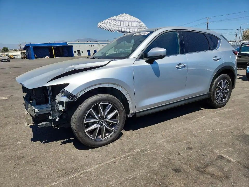 JM3KFADM1J0324688 Mazda CX-5 4D G.tou 2018 — повреждение Передняя часть, фото до ремонта
