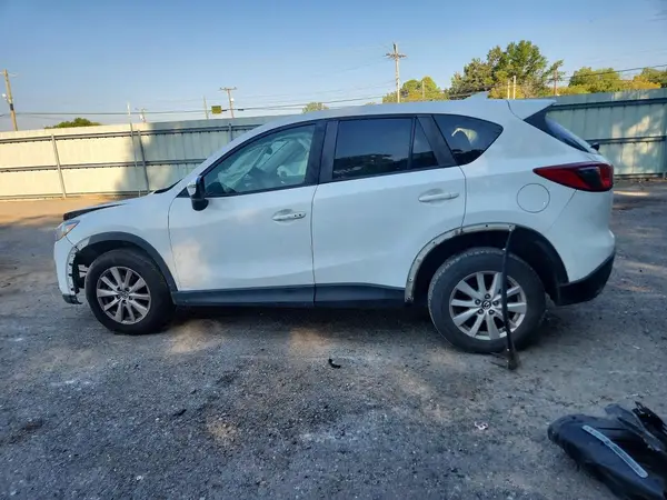 JM3KE2CY0G0699199 — 2016 Mazda CX-5, фото 2 с аукциона Copart 08.10.2026, Передняя часть