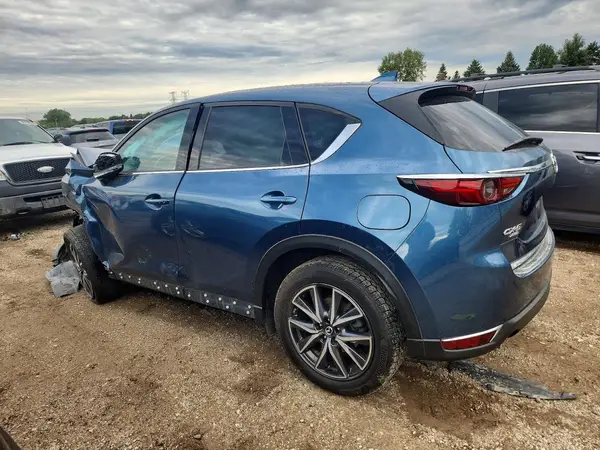 JM3KFBDM8J0378365 — 2018 Mazda CX-5, фото 2 с аукциона Copart 04.10.2026, Передняя часть