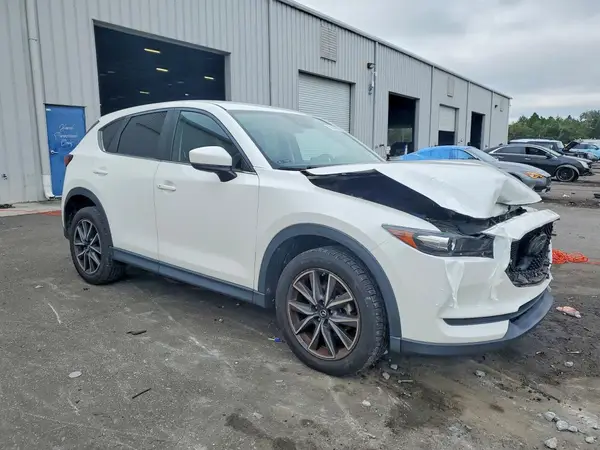 JM3KFACM4J0306221 — 2018 Mazda CX-5, фото 4 с аукциона Copart 05.10.2026, Передняя часть
