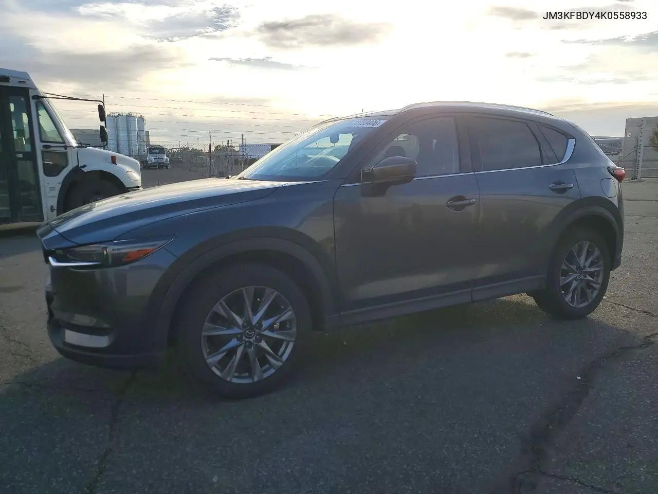 JM3KFBDY4K0558933 Mazda CX-5 2019 — повреждение Передняя часть, фото до ремонта