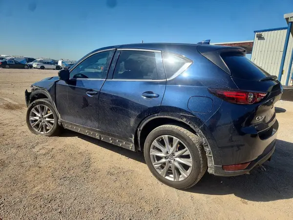 JM3KFBAY8L0771437 — 2020 Mazda CX-5, фото 2 с аукциона Copart 01.10.2026, Передняя часть