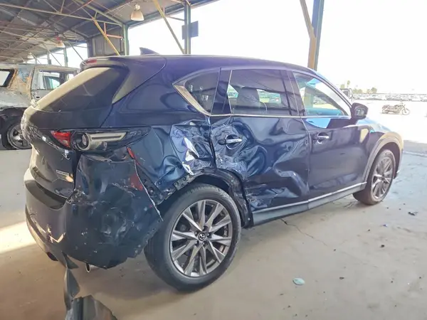 JM3KFADM8L1817832 — 2020 Mazda CX-5, фото 3 с аукциона Copart, Задняя часть
