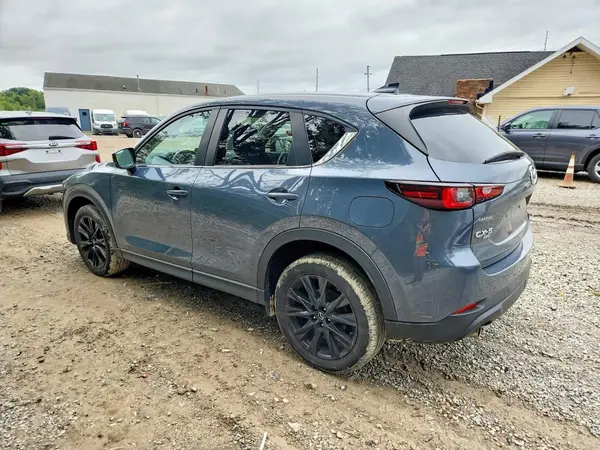 JM3KFBCM3N0545299 — 2022 Mazda CX-5, фото 2 с аукциона Copart, Град