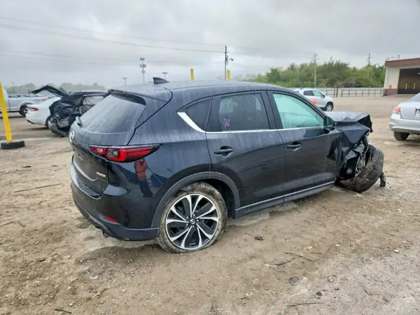 JM3KFBDMXN1630715 — 2022 Mazda CX-5, фото 3 с аукциона Copart, Передняя часть