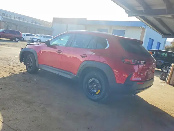 7MMVABBM7RN241858 — 2024 Mazda CX-50, фото 2 с аукциона Copart, Передняя часть