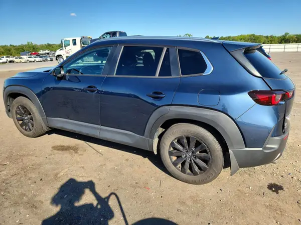 7MMVABDMXRN196766 — 2024 Mazda CX-50, фото 2 с аукциона Copart, Передняя часть