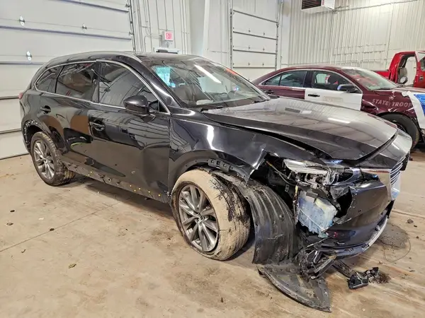 JM3TCBEY0J0210895 — 2018 Mazda CX-9, фото 4 с аукциона Copart, Передняя часть