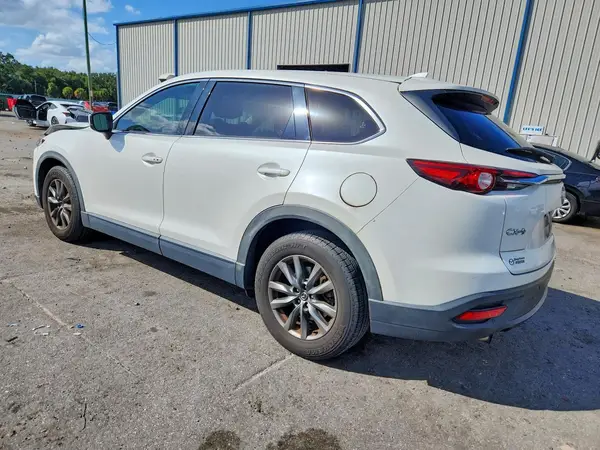 JM3TCACY0M0507859 — 2021 Mazda CX-9, фото 2 с аукциона Copart, Передняя часть