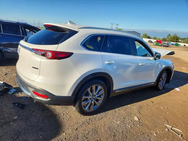 JM3TCBDY5N0600561 — 2022 Mazda CX-9, фото 3 с аукциона Copart, Передняя часть