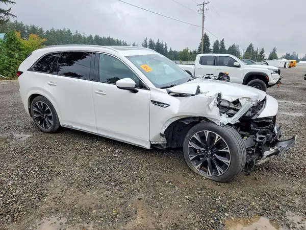 JM3KKDHC0R1184248 — 2024 Mazda CX-90, фото 4 с аукциона Copart, Передняя часть