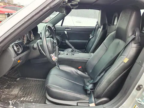 JM1NC25F960112309 — 2006 Mazda MX-5, фото 7 с аукциона Copart, Передняя часть