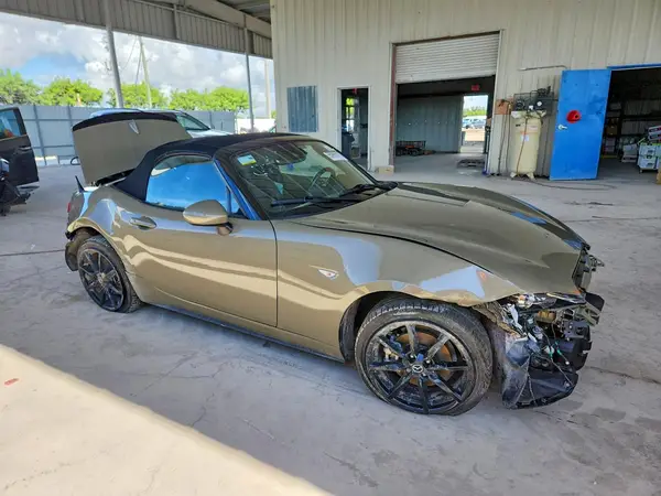 JM1NDAD72P0555386 — 2023 Mazda MX-5, фото 4 с аукциона Copart, Задняя часть