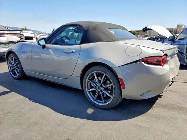 2023 MAZDA MX-5 VIN JM1NDAD70P0558576 фото 2