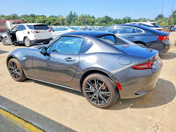 JM1NDAM73R0604775 — 2024 Mazda MX-5, фото 2 с аукциона Copart, Подтопление