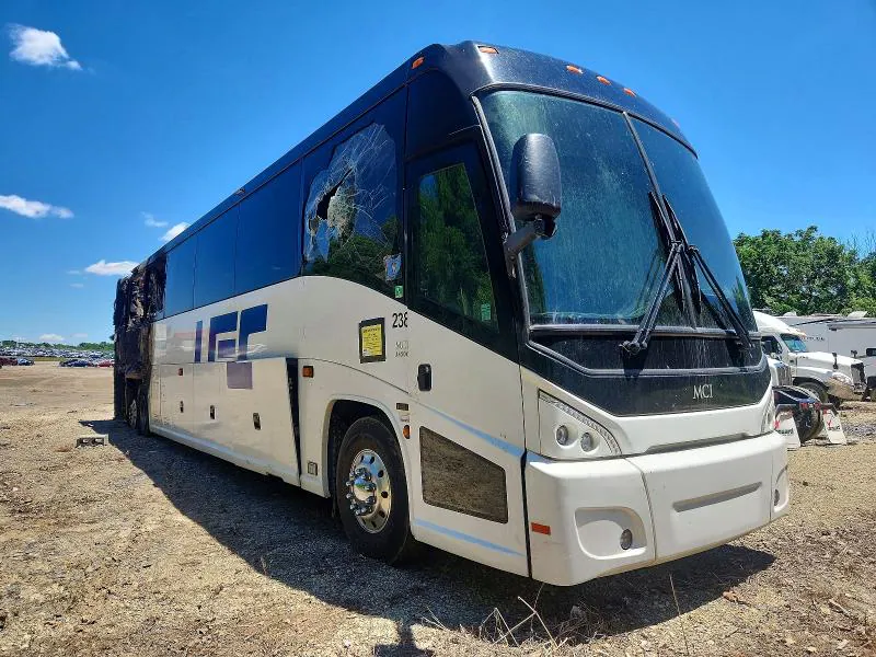 2023 MCI UNKNOWN VIN 2MGD1W918PW106328 фото 1