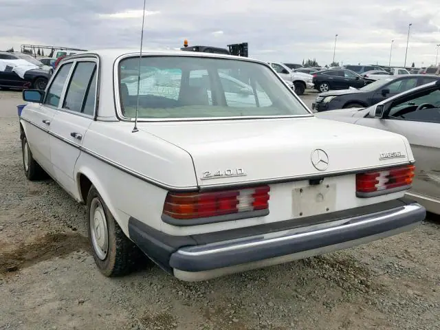 WDBAB23A5CB344543 — 1982 Mercedes-Benz 240 D, фото 3 с аукциона Copart 23.04.2019, Передняя часть