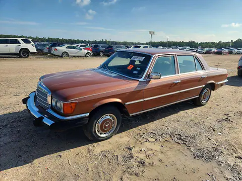 11603312069222 — 1977 Mercedes-Benz 450 SEL, Задняя часть (Rear End), фото до ремонта
