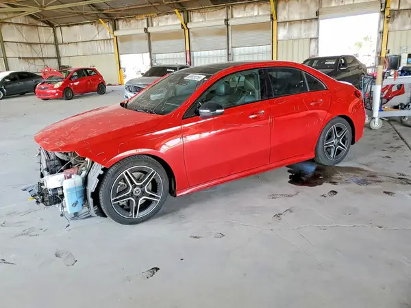 WDD3G4EBXKW016321 — 2019 Mercedes-Benz A-Klasse, Передняя часть (Front End), фото до ремонта