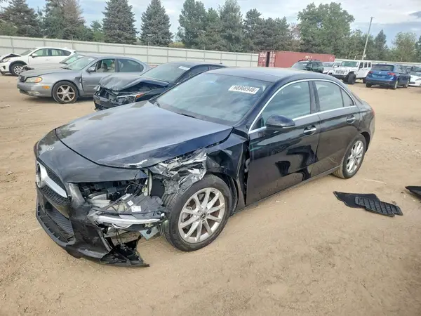 W1K3G4EB2MJ285946 — 2021 Mercedes-Benz A-Klasse, Передняя часть (Front End), фото до ремонта