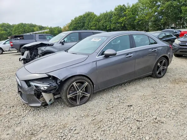 W1K3G4FB2MJ284682 — 2021 Mercedes-Benz A-Klasse, Передняя часть (Front End), фото до ремонта