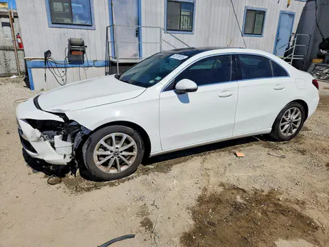 WDD3G4EBXKW017789 — 2019 Mercedes-Benz A, Передняя часть (Front End), фото до ремонта