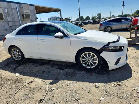 2019 Mercedes-Benz A VIN WDD3G4EBXKW017789 фото 4
