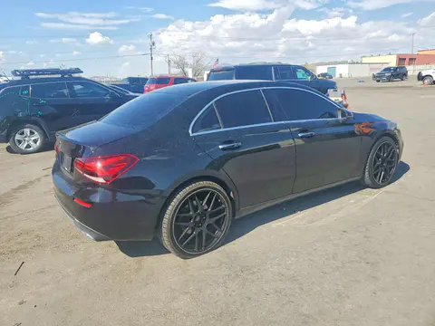 2019 Mercedes-Benz A VIN WDD3G4EB8KW000960 фото 3