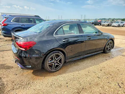 W1K3G5BB3LJ207801 — 2020 Mercedes-Benz A, фото 3 с аукциона Copart 06.10.2026, Подтопление