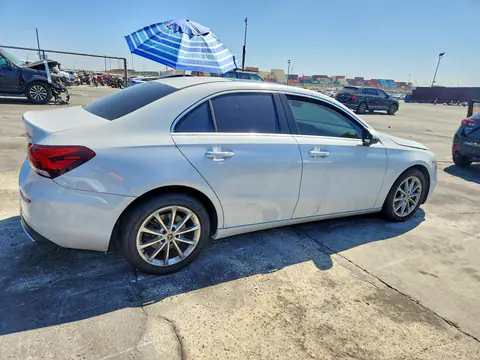 2020 Mercedes-Benz A VIN WDD3G4FB9LW039413 фото 3