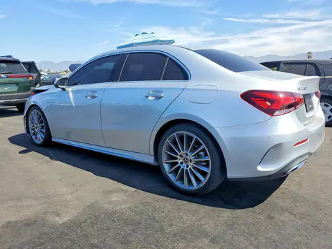W1K3G4EB8NJ368220 — 2022 Mercedes-Benz A, фото 2 с аукциона Copart 14.10.2026, Передняя часть