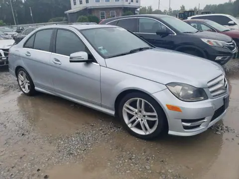 2013 MERCEDES-BENZ C 300 4MATIC VIN WDDGF8AB4DA832457 фото 4