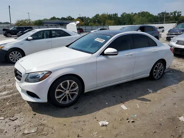 55SWF4JB6GU126082 — 2016 Mercedes-Benz C-Klasse, Боковая часть (Side), фото до ремонта
