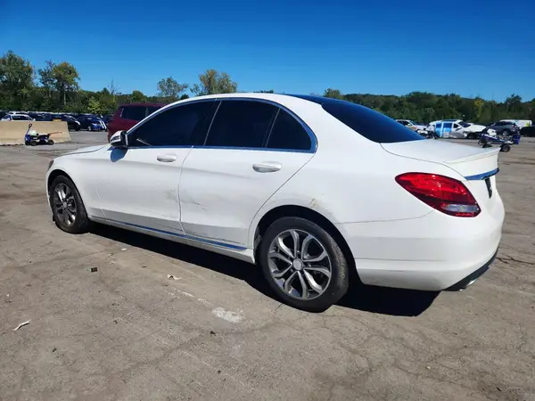 55SWF4KB8GU108780 — 2016 Mercedes-Benz C-Klasse, фото 2 с аукциона Copart 12.10.2026, Передняя часть