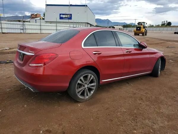 55SWF4KB7GU159283 — 2016 Mercedes-Benz C-Klasse, фото 3 с аукциона Copart, Передняя часть