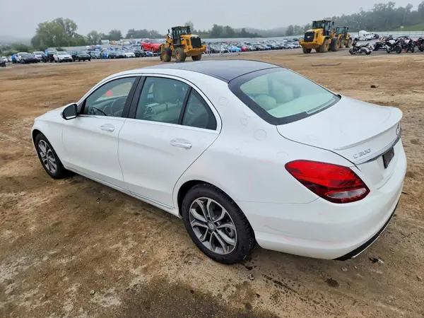 2016 MERCEDES-BENZ C-KLASSE VIN 55SWF4KB4GU146832 фото 2