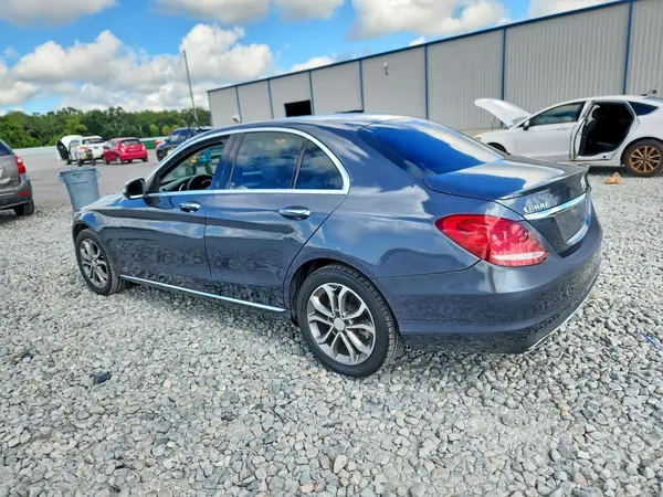55SWF4KB5GU111653 — 2016 Mercedes-Benz C-Klasse, фото 2 с аукциона Copart 13.10.2026, Передняя часть