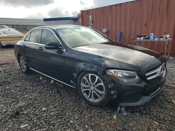55SWF4JB6GU169353 — 2016 Mercedes-Benz C-Klasse, фото 4 с аукциона Copart 13.10.2026, Передняя часть