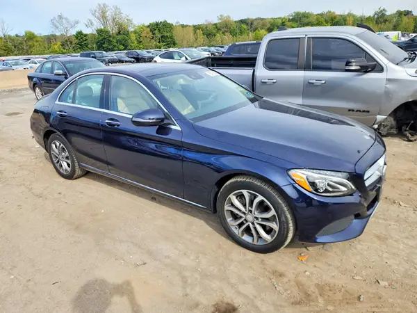 WDDWF4KB6GR162239 — 2016 Mercedes-Benz C-Klasse, фото 4 с аукциона Copart 06.10.2026, Боковая часть