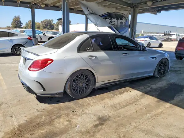 55SWF4JB2HU209199 — 2017 Mercedes-Benz C-Klasse, фото 3 с аукциона Copart 29.09.2026, Мелкие вмятины и царапины