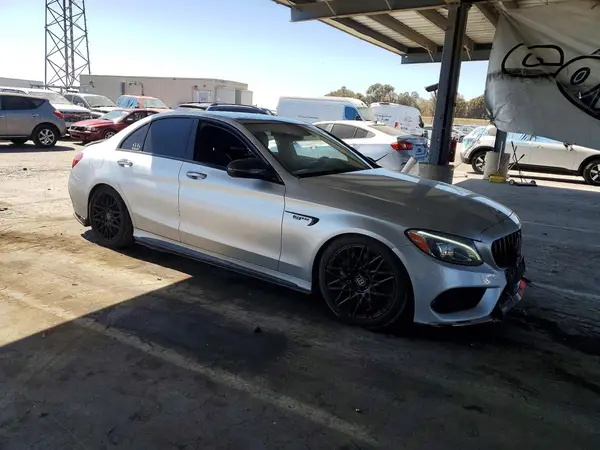 55SWF4JB2HU209199 — 2017 Mercedes-Benz C-Klasse, фото 4 с аукциона Copart 29.09.2026, Мелкие вмятины и царапины