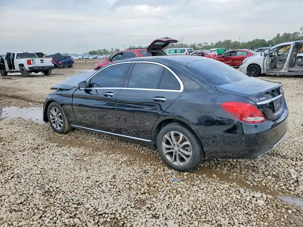 WDDWF4KB3HR247976 — 2017 Mercedes-Benz C-Klasse, фото 2 с аукциона Copart, Передняя часть