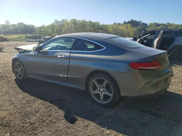 WDDWJ4KB3HF334941 — 2017 Mercedes-Benz C-Klasse, фото 2 с аукциона Copart, Передняя часть