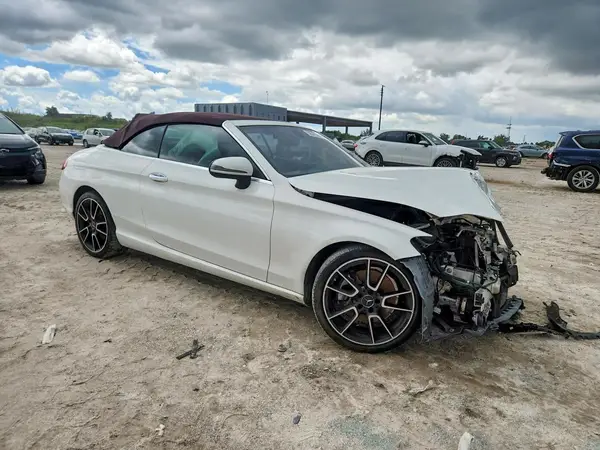 WDDWK4KB7HF509446 — 2017 Mercedes-Benz C-Klasse, фото 4 с аукциона Copart, Передняя часть