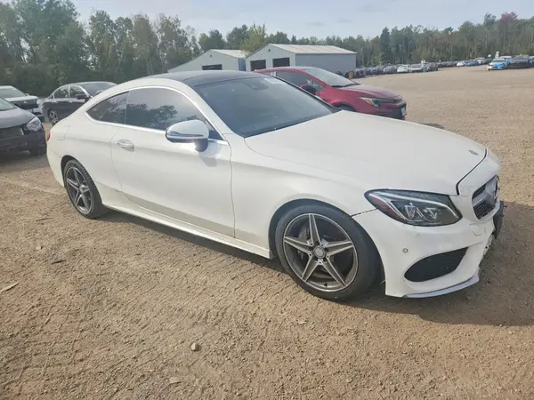 WDDWJ4KB9HF351596 — 2017 Mercedes-Benz C-Klasse, фото 4 с аукциона Copart 01.10.2026, Механические повреждения