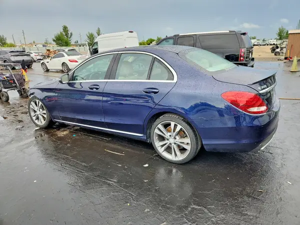 WDDWF4JB1HR253471 — 2017 Mercedes-Benz C-Klasse, фото 2 с аукциона Copart, Передняя часть
